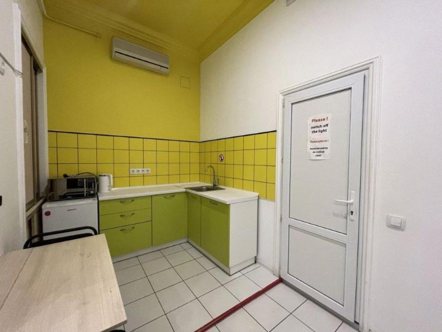 Friends Hostel Kiev Exteriör bild